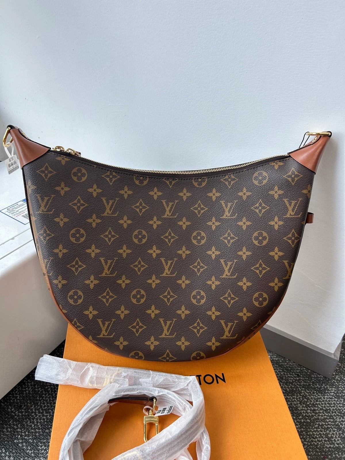 Louis Vuitton Loop Canvas Shoulder Bag Crossbody Excellent
