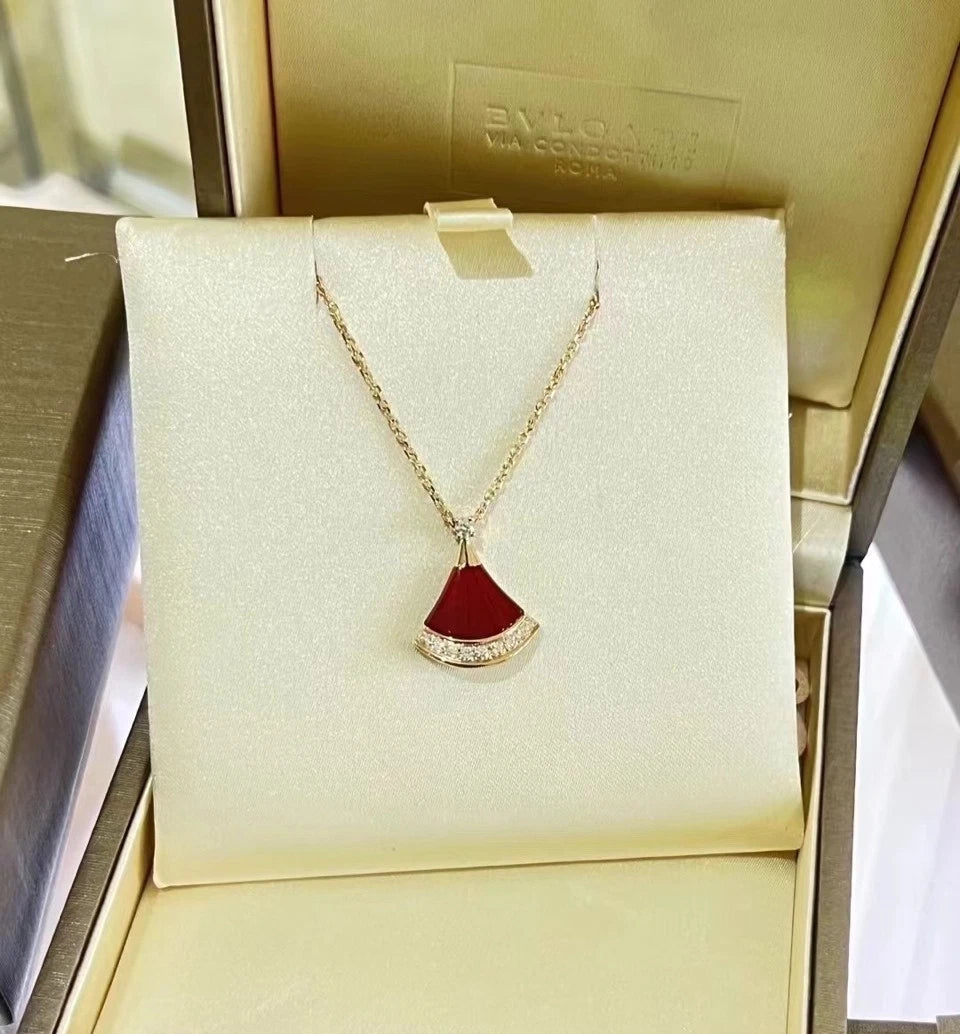 Bvlgari Divas' Dream Pendant Necklace 18K Rose Gold Red Carnelian Diamonds