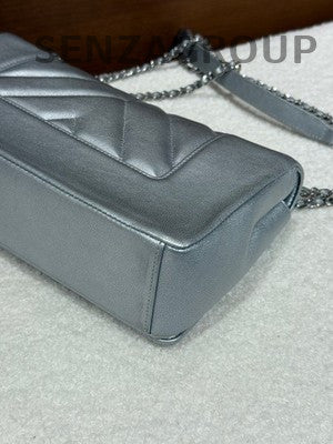 Chanel V-Quilted Chain Shoulder Crossbody Bag Silver Classic Women
