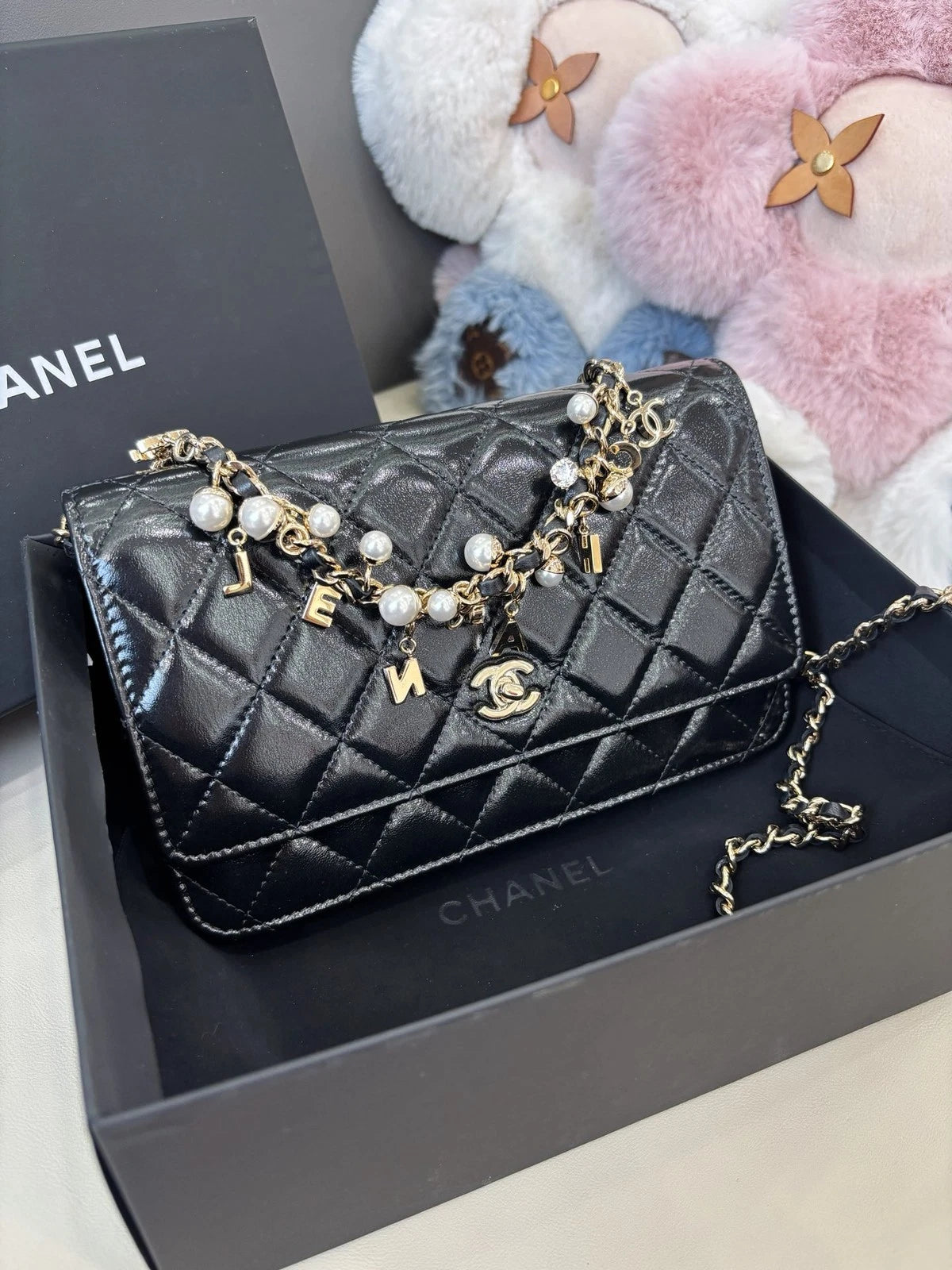 Chanel WOC Diamond Chain Shoulder Crossbody Black Gold Women Classic Fashion