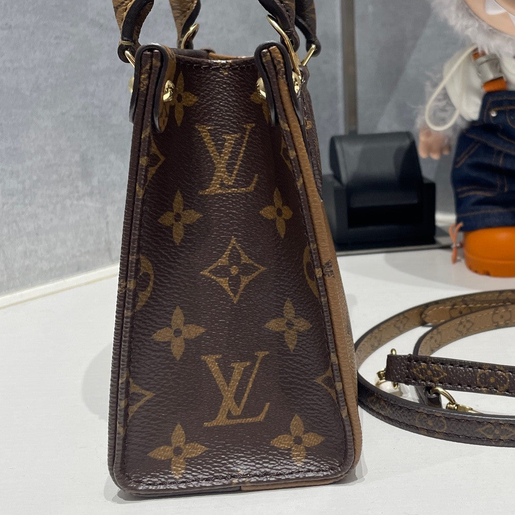 Louis Vuitton Onthego MM Monogram Tote Bag - Mini Crossbody Shoulder Bag