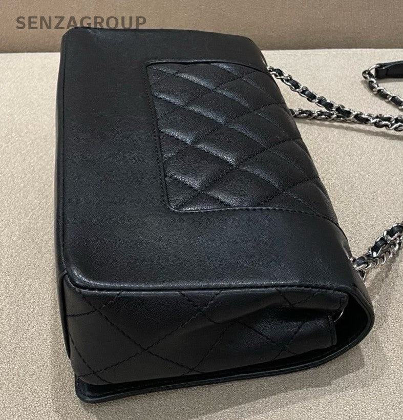 Chanel Classic Flap PM Chain Shoulder Bag Crossbody Black Silver Women Fashion