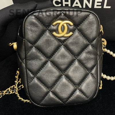 Chanel 21K Black Pearl Gold Chain Phone Bag Crossbody Women's Quilted