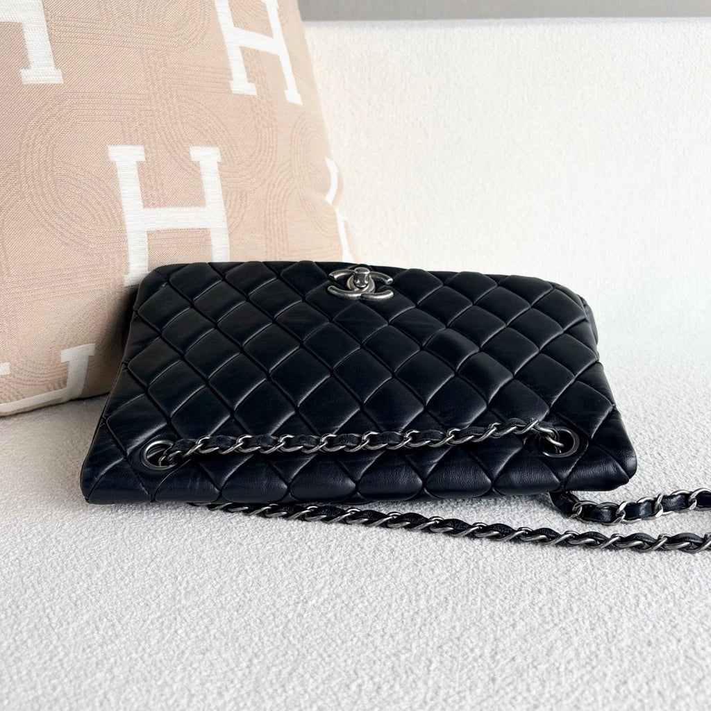 Chanel Classic Flap Chain Lambskin Shoulder Crossbody Black Silver Women
