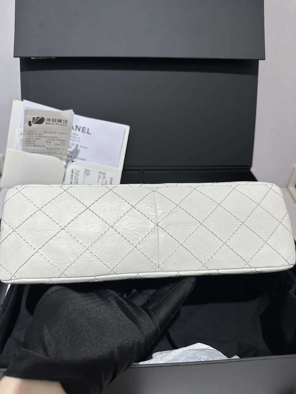CHANEL 2.55 Medium White Leather Shoulder Bag For Women