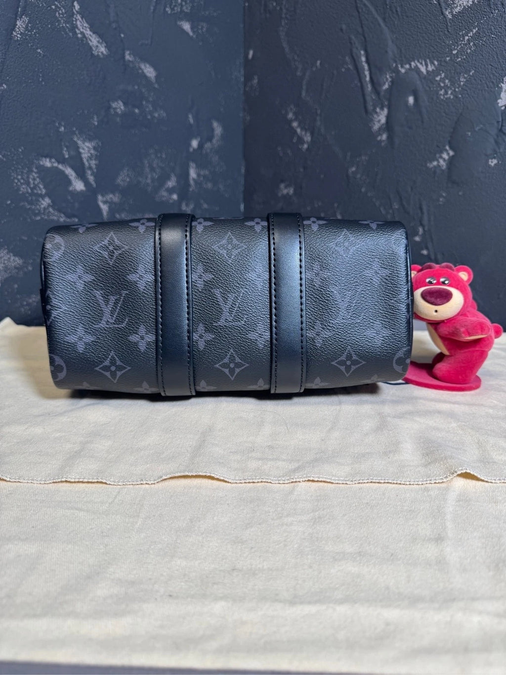 Louis Vuitton Keepall25 Canvas Top Handle Bag For Women
