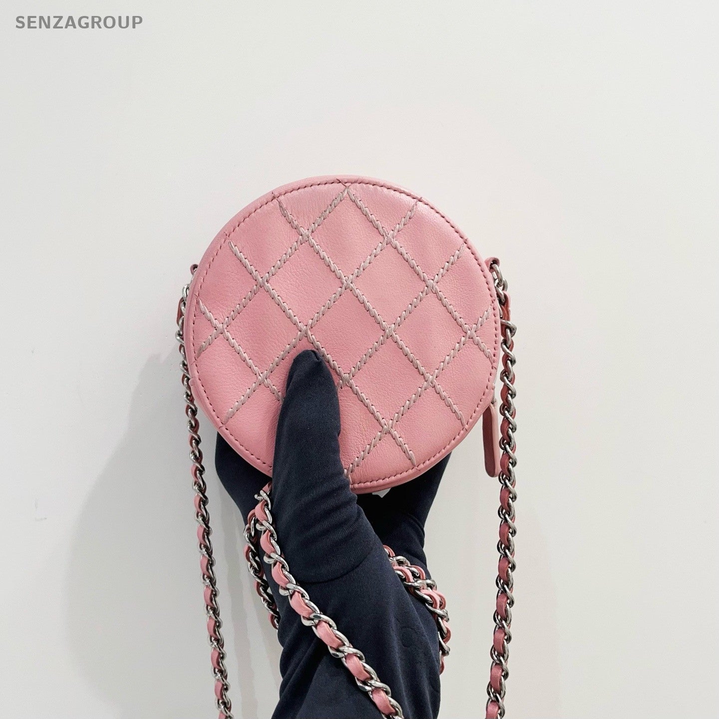 CHANEL Enamel clasp Lambskin Chain Shoulder bag Crossbody Pink Women