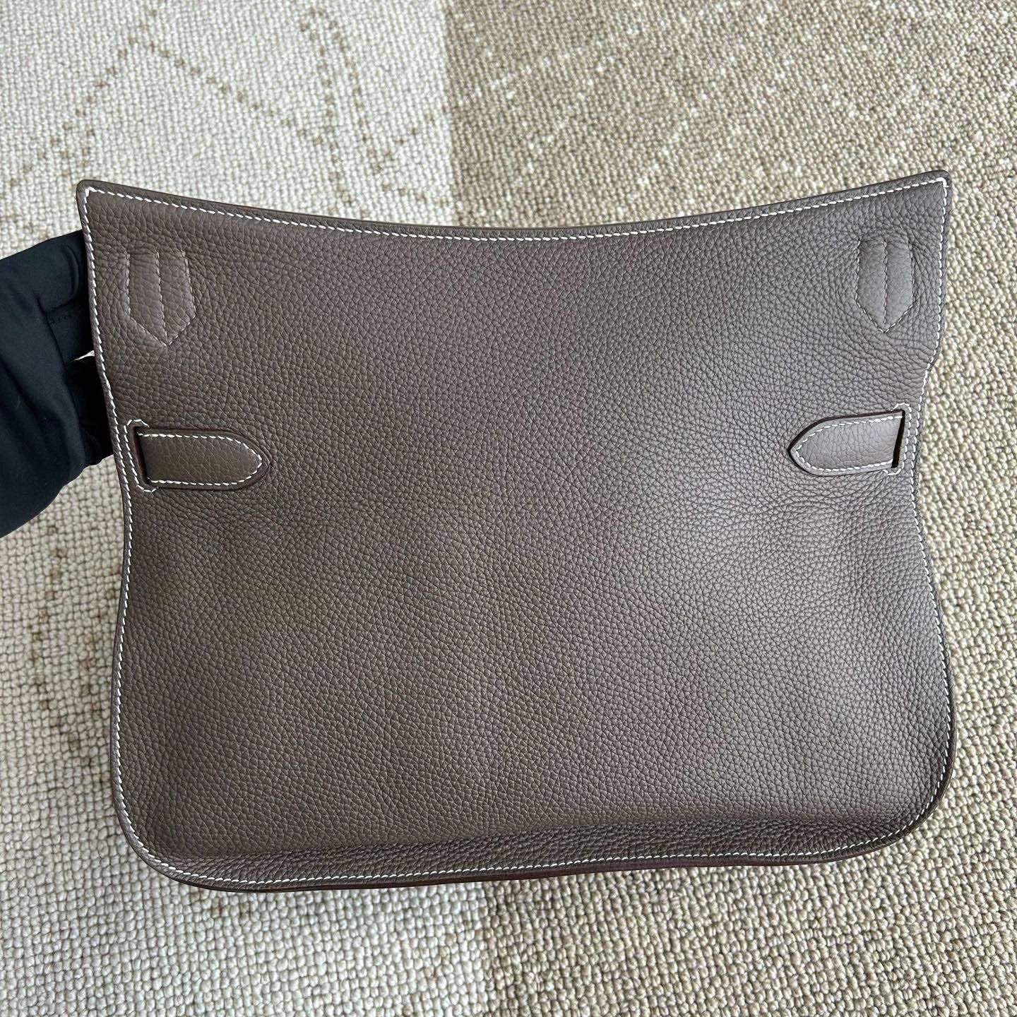 Hermes Jypsiere34 TC Leather Shoulder Bag Gray Silver Unisex Adults