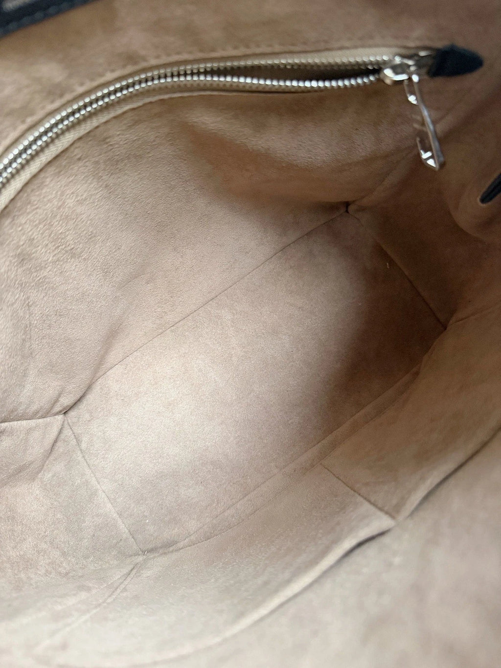 Louis Vuitton Mahina Monogram Black Handbag Shoulder Bag Silver Hardware