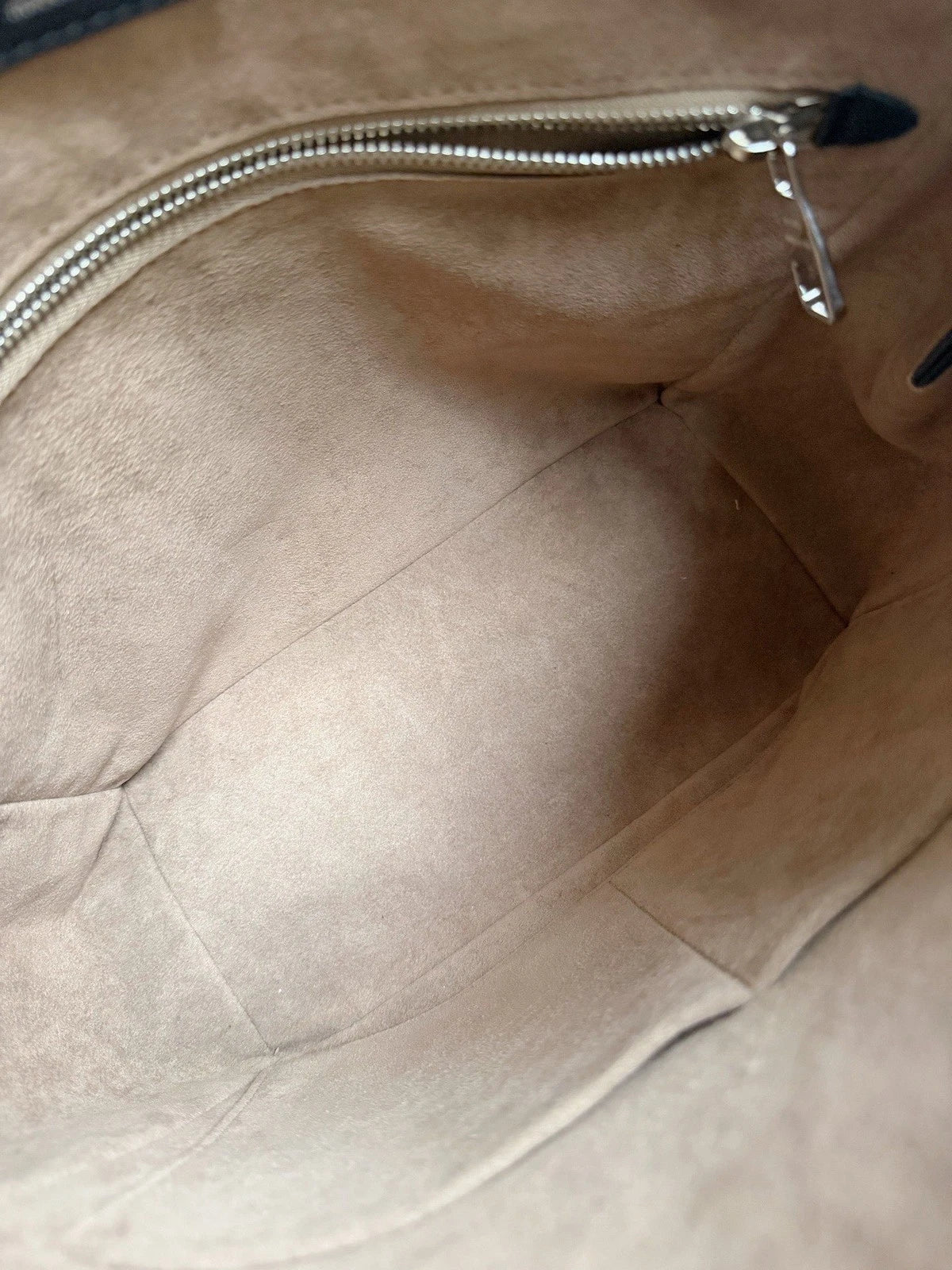 Louis Vuitton Mahina Monogram Black Handbag Shoulder Bag Silver Hardware