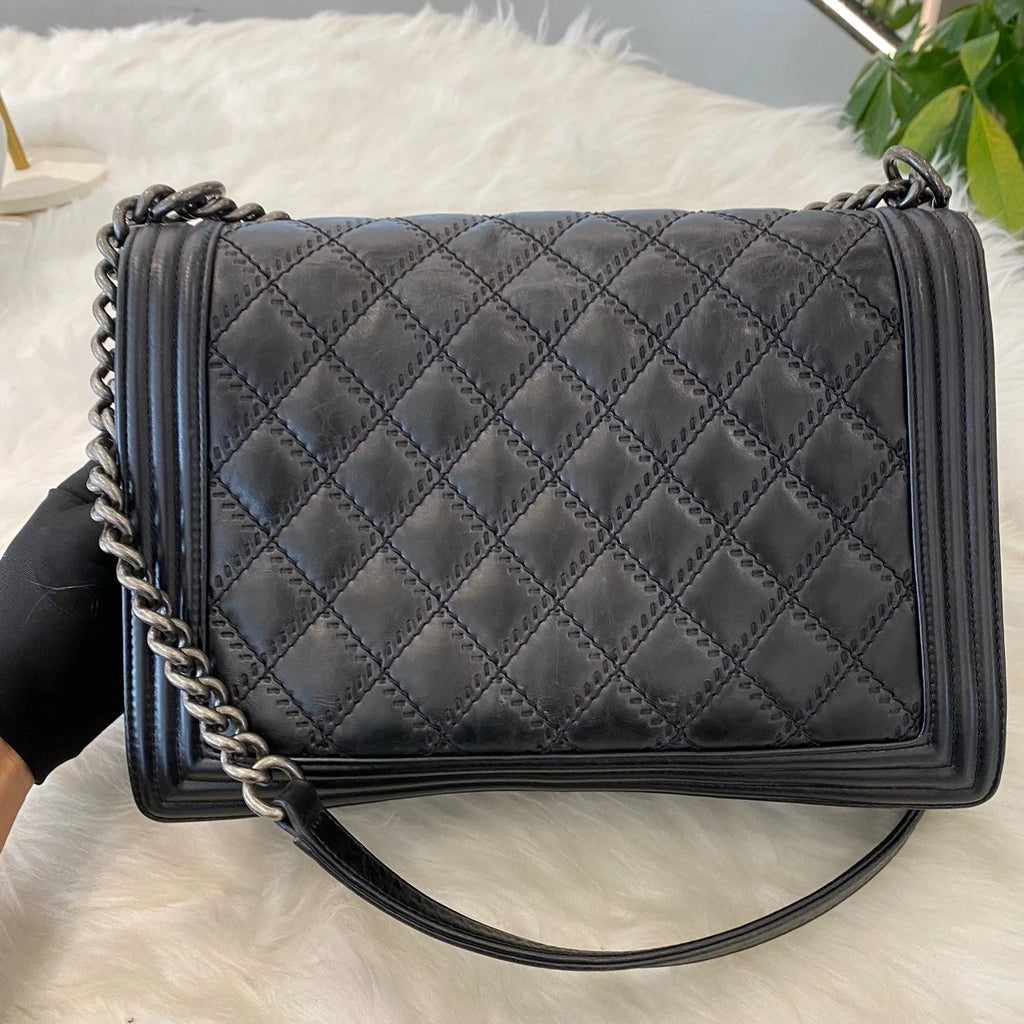 Chanel Le Boy Large Chain Shoulder Bag Black Silver Quilted Classic