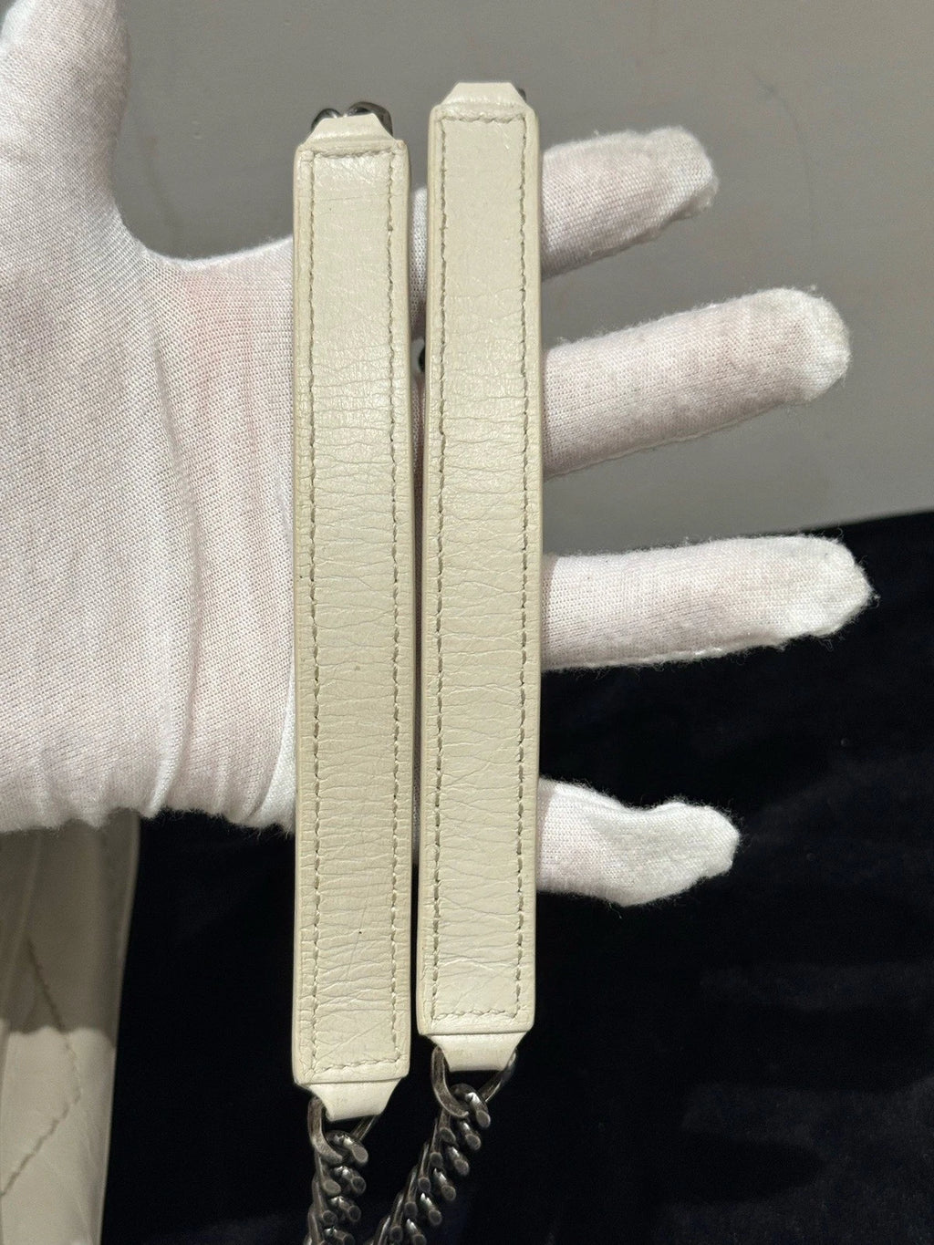 Saint Laurent Niki PM Chain Shoulder Bag White Silver Used Women Classic