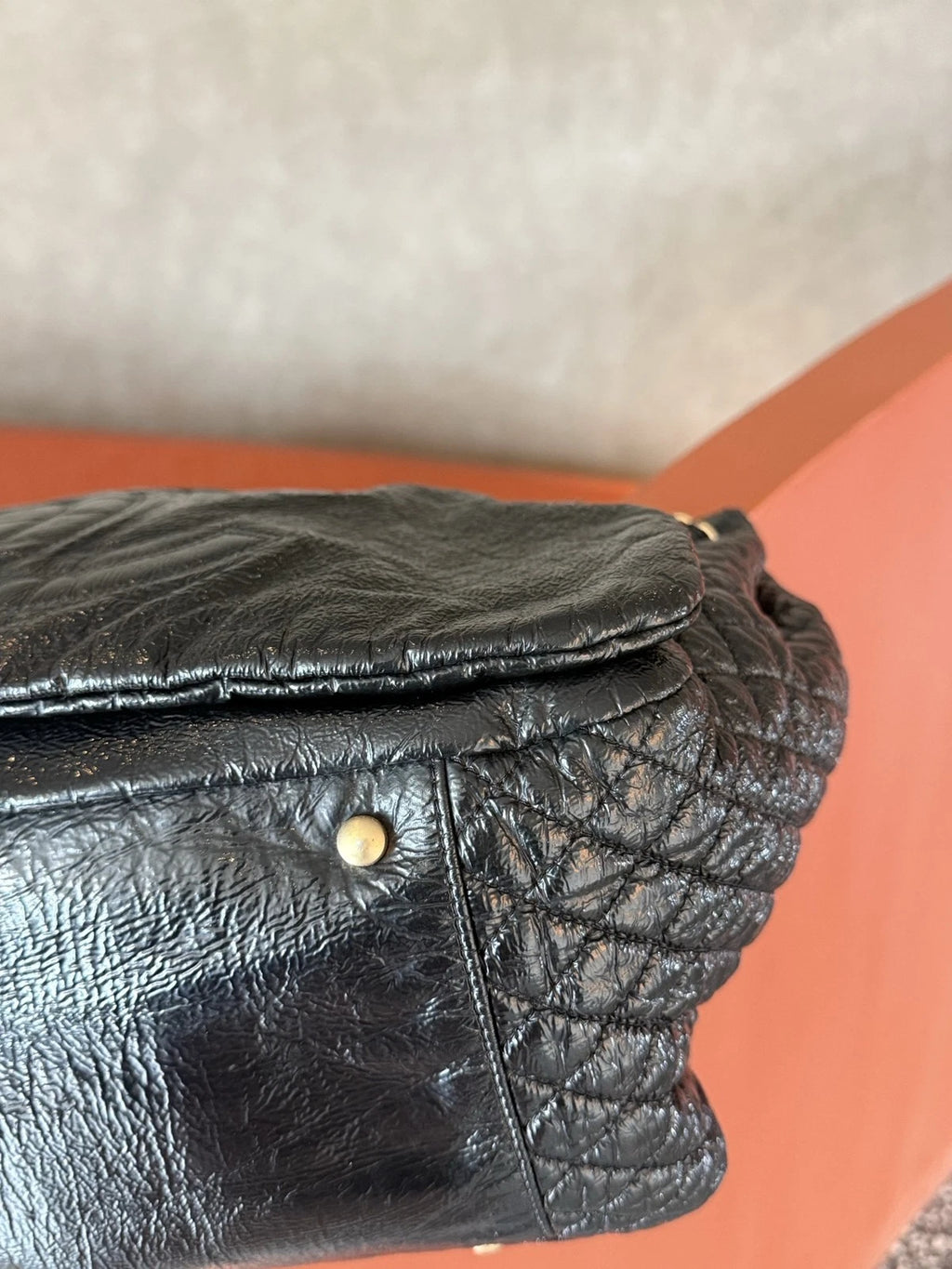 Chanel Oil Wax Chain Shoulder Bag Black Gold Hardware Women Fashion