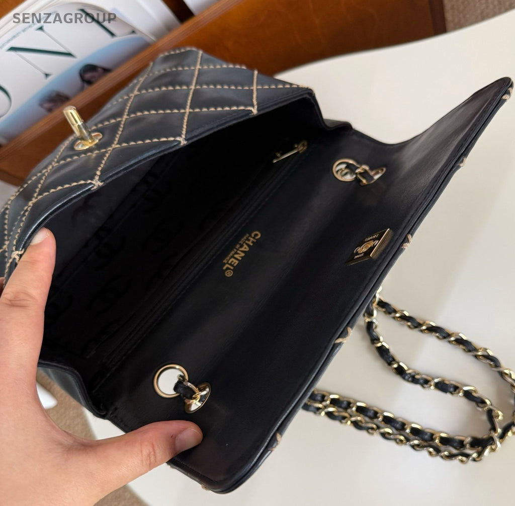 Chanel Classic Flap Quilted Pattern Shoulder Crossbody Bag Black Women