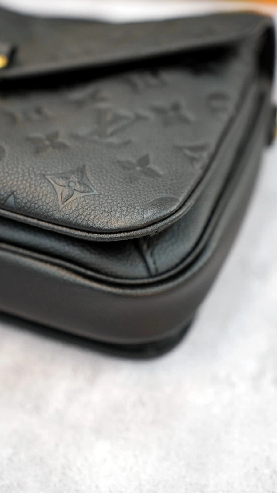 Louis Vuitton M41487 Monogram Empreinte Crossbody Excellent