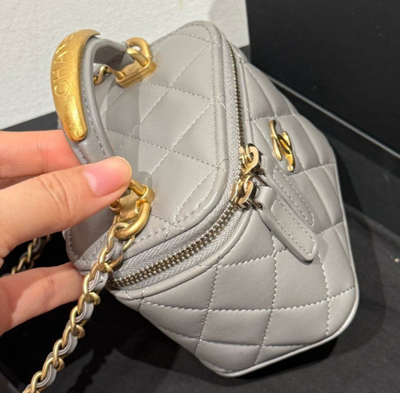 Chanel Vanity Case Chain Shoulder Bag Crossbody Gray Gold Diamond Women Classic