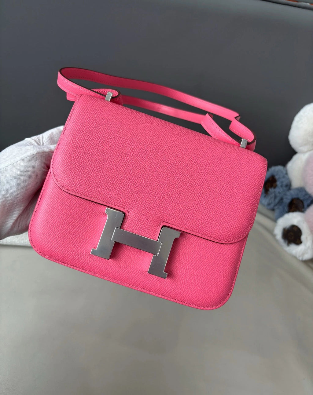 Hermès Constance Mini 19 Crossbody Shoulder Bag Lipstick Pink Women Classic