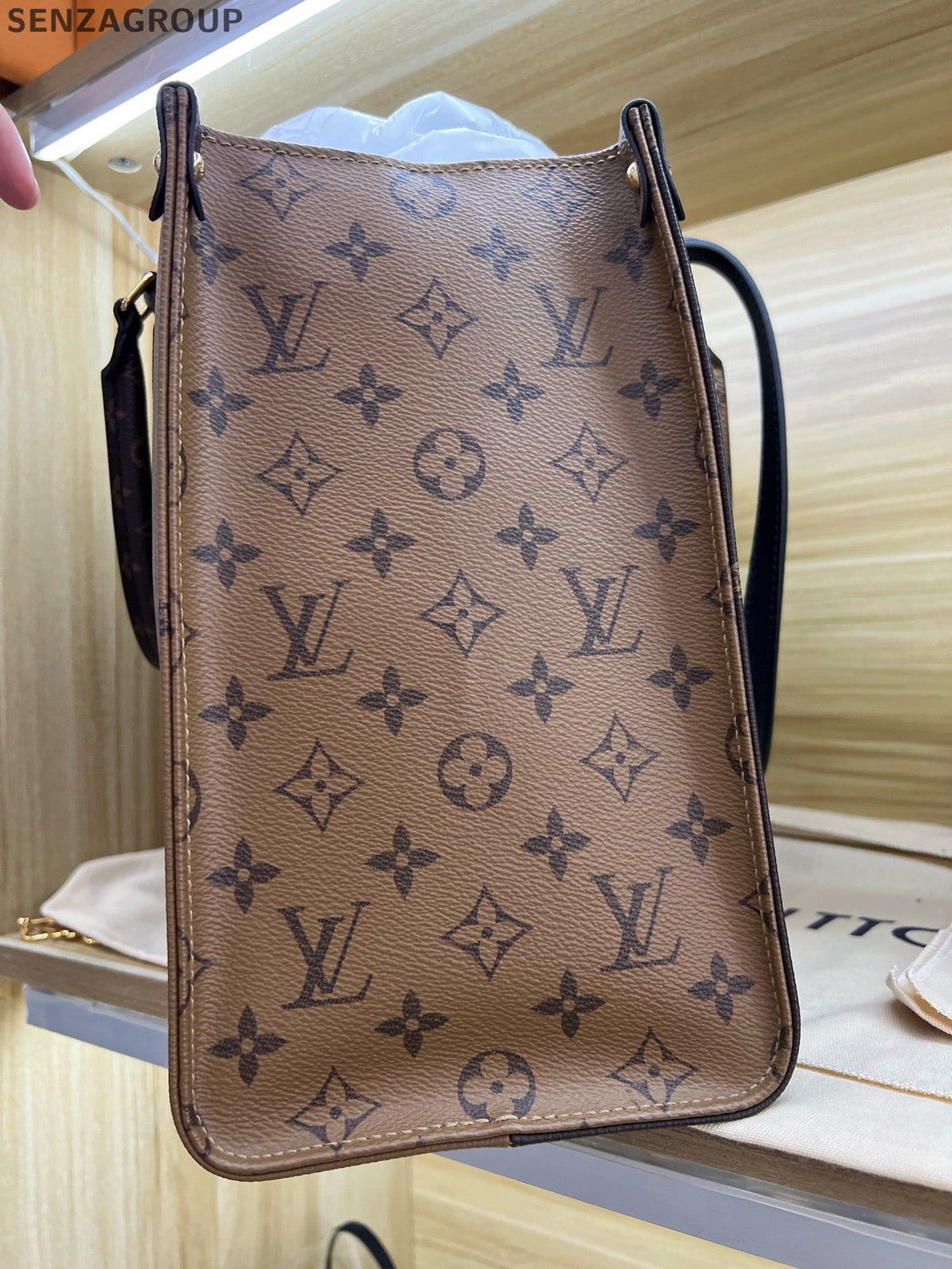 Louis Vuitton Onthego MM Monogram Tote Shoulder Bag Women Classic