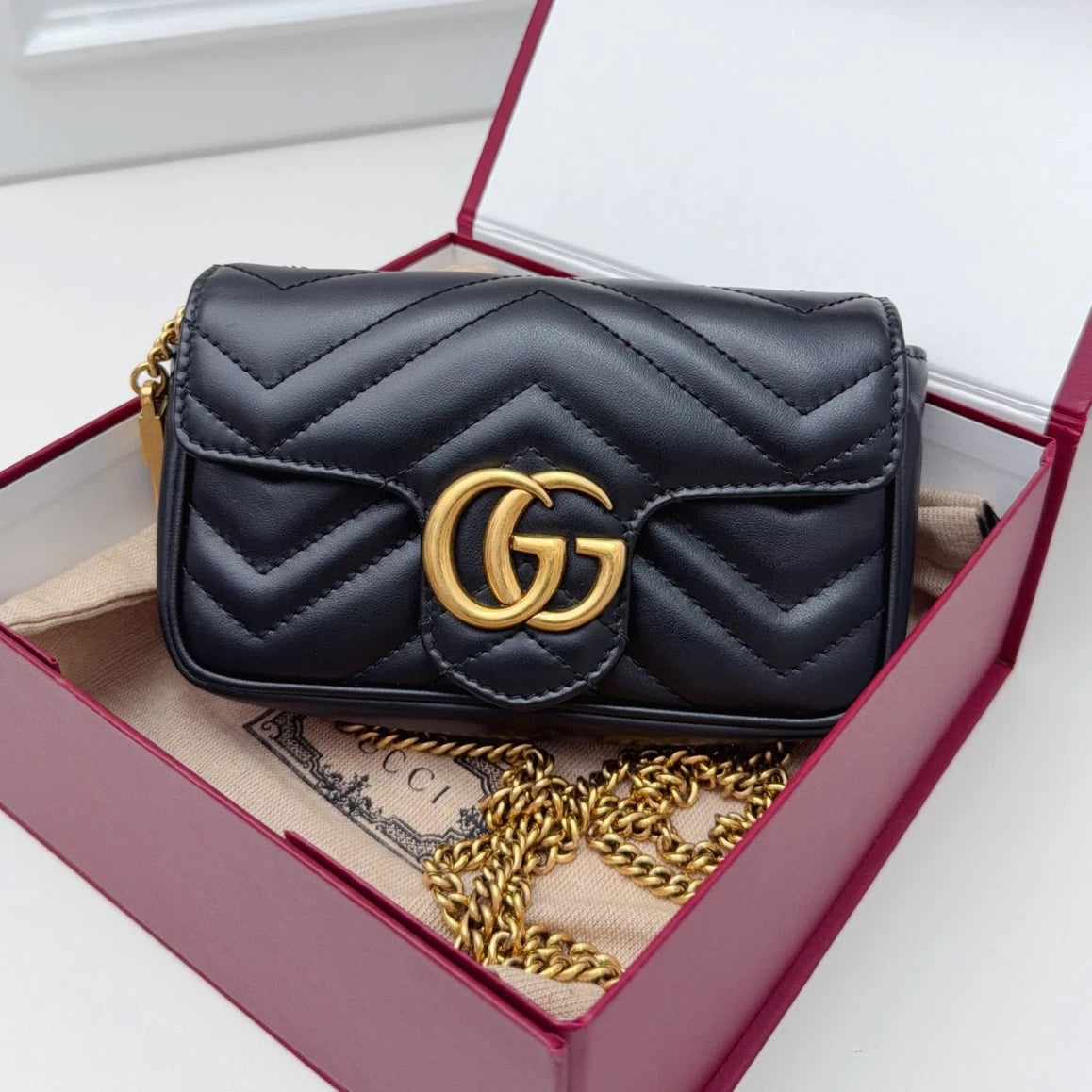 Gucci Marmont Mini Chain Shoulder Bag Crossbody Black Gold Women Classic