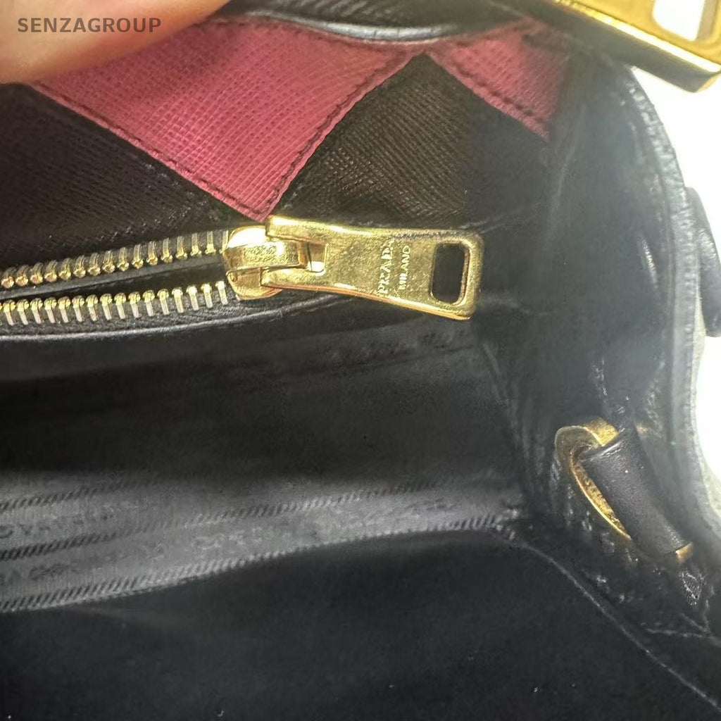 PRADA SAFFIANO Black gold Tote Shoulder bag Calfskin