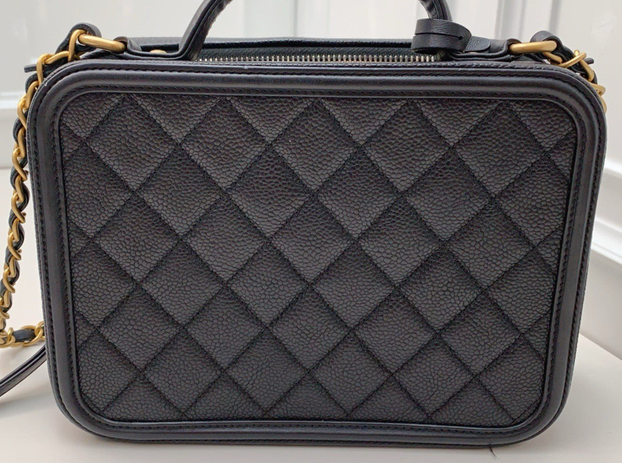Chanel Diamond Chain 2Way Shoulder Bag Crossbody Black Gold Used Women Classic
