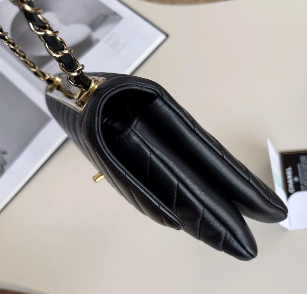Chanel Trendy CC Calfskin Chain Shoulder Bag Black Gold Chevron Women Classic