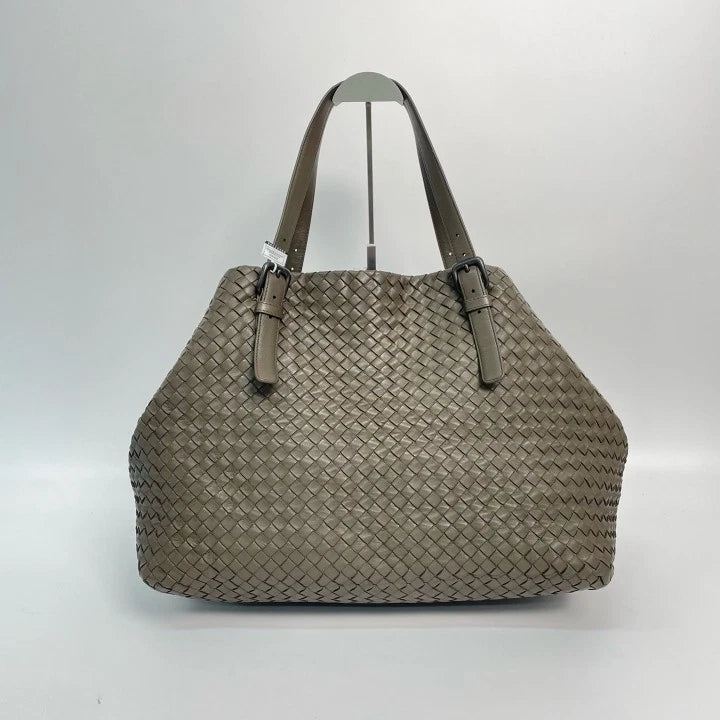 Bottega Veneta Woven Leather Green Tote Shoulder Handbag For Women Pre-owned