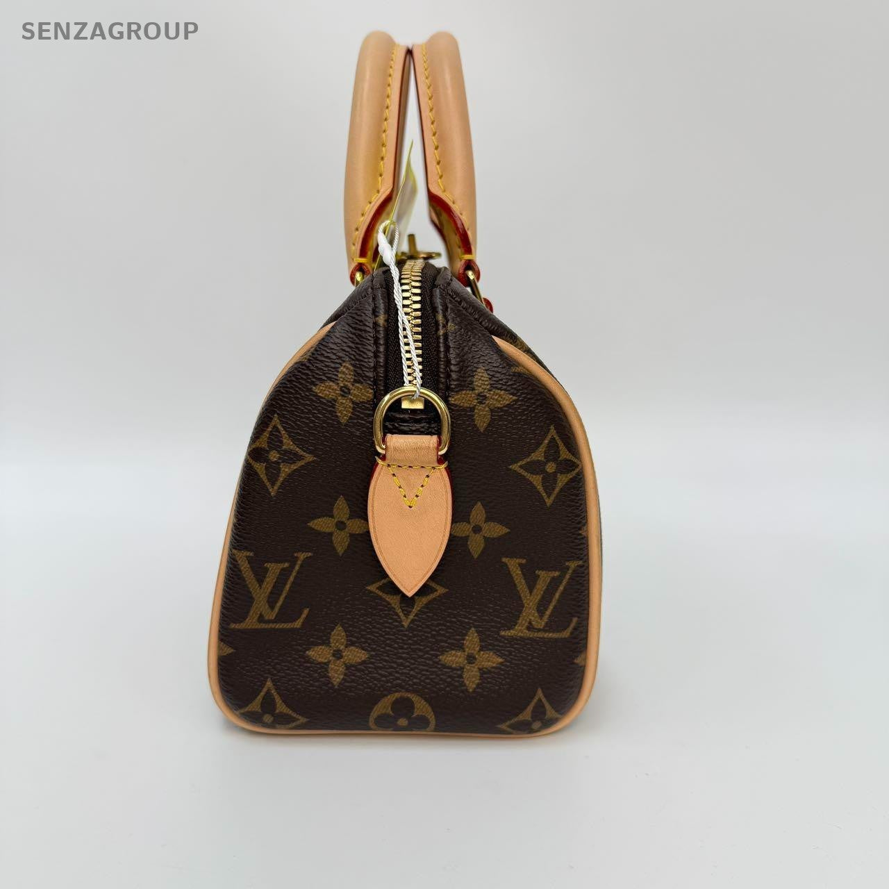 SJ0001 Louis Vuitton Speedy 20 with adjustable shoulder straps
