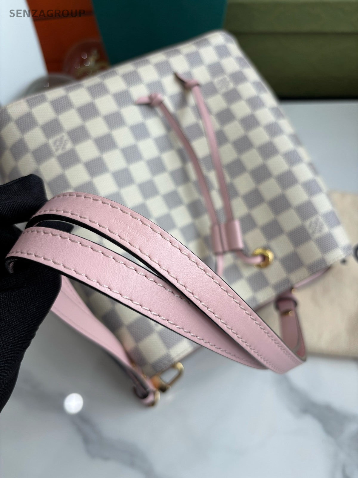 Louis Vuitton NeoNoe Damier Ebene Drastring Shoulder Handbag Women White