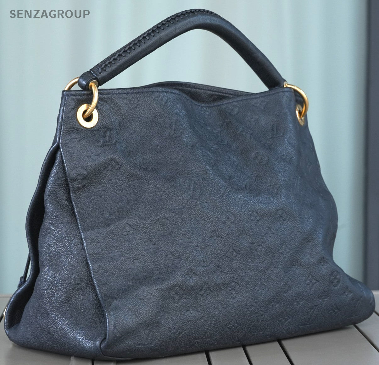 Louis Vuitton Monogram Empreinte Artsy MM Navy Blue Leather Shoulder bag