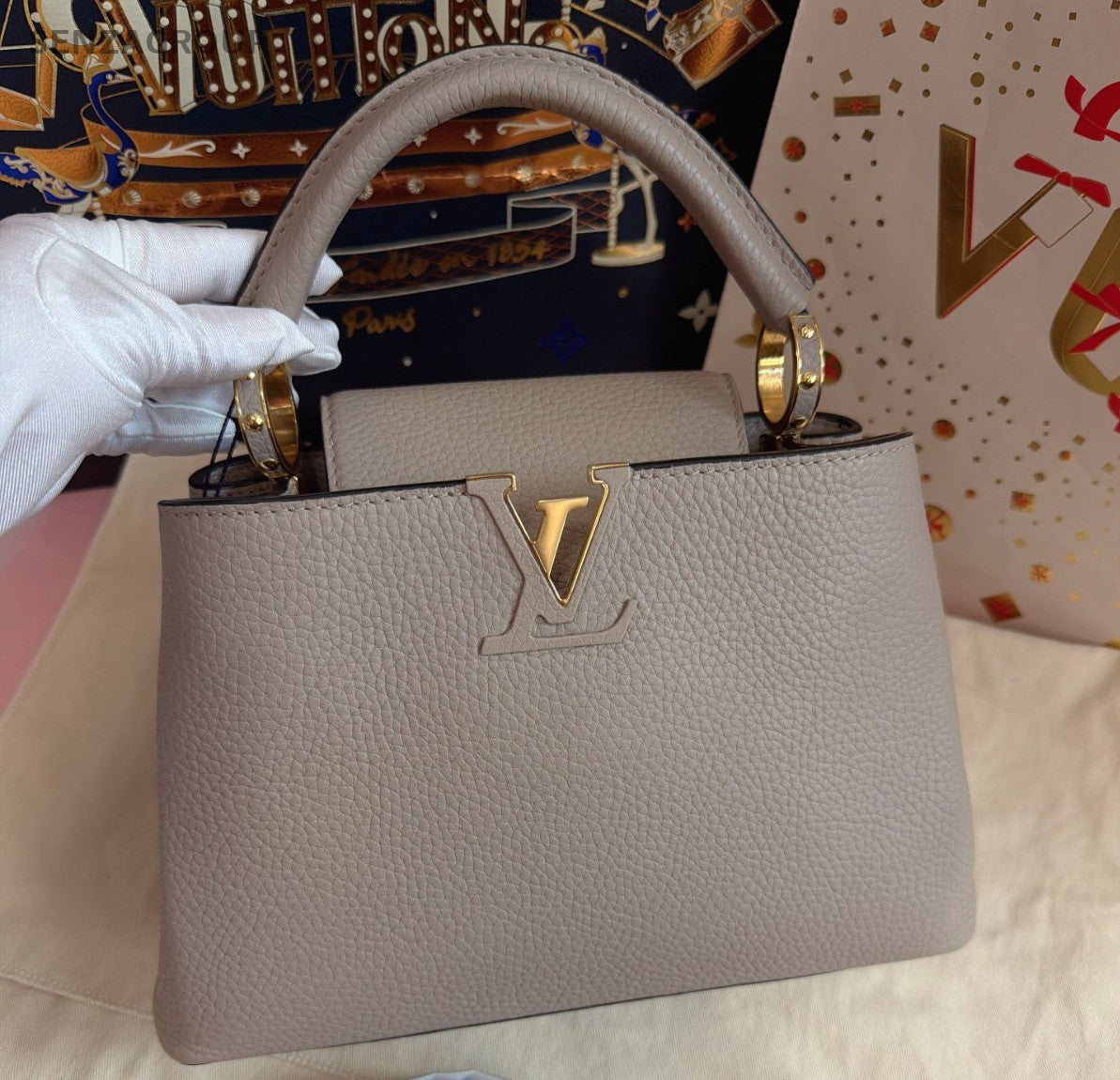 Louis Vuitton Capucines BB Gray Gold Top Handle Bag Crossbody Women Classic