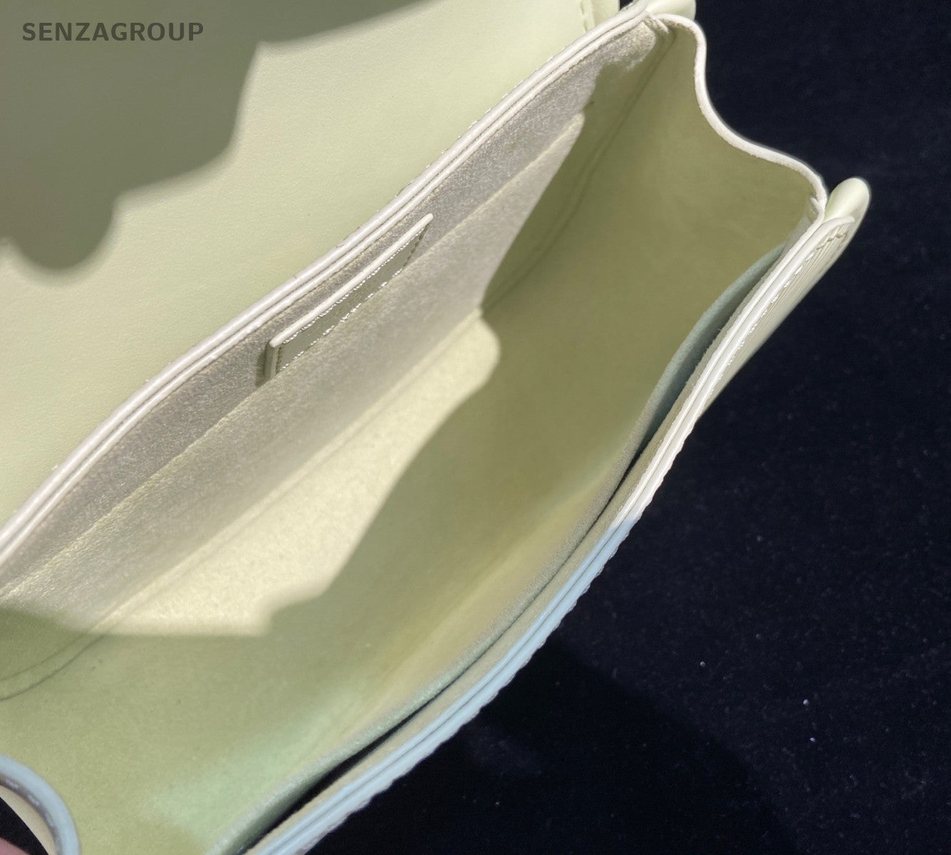 Louis Vuitton Hide And Seek Epi Top Handle Crossbody Green Gold Women Classic