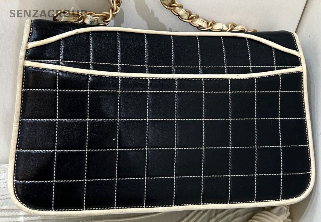 CHANEL Classic External suture line chain Shoulder bag Crossbody