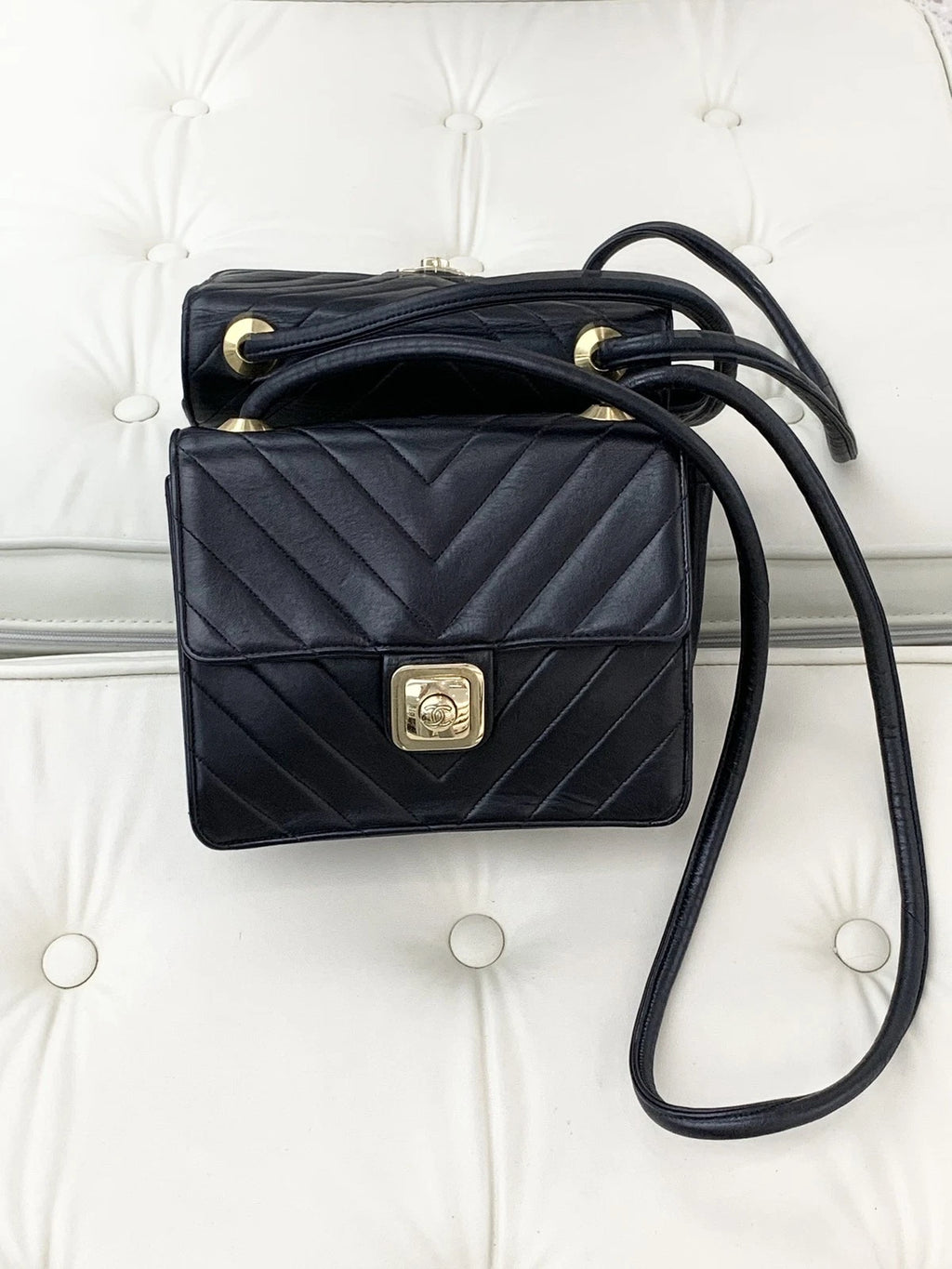 Chanel Chevron Lambskin Shoulder Bag Black Gold Hardware Women Classic S