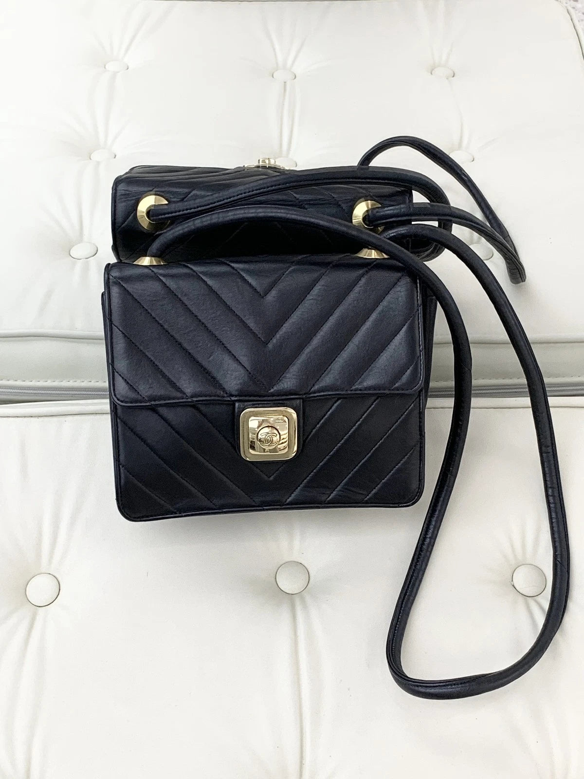 Chanel Chevron Lambskin Shoulder Bag Black Gold Hardware Women Classic S