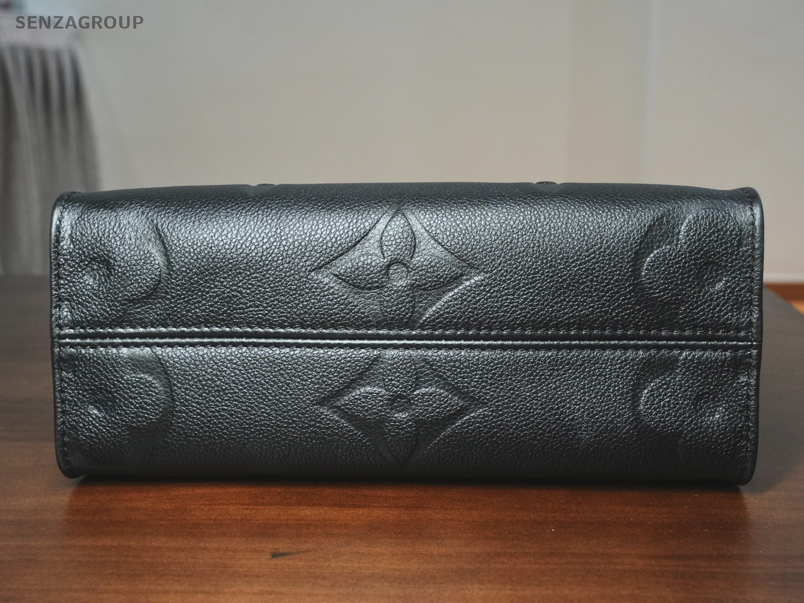 LOUIS VUITTON ON THE GO PM black Monogram Empriente Almost Brand New