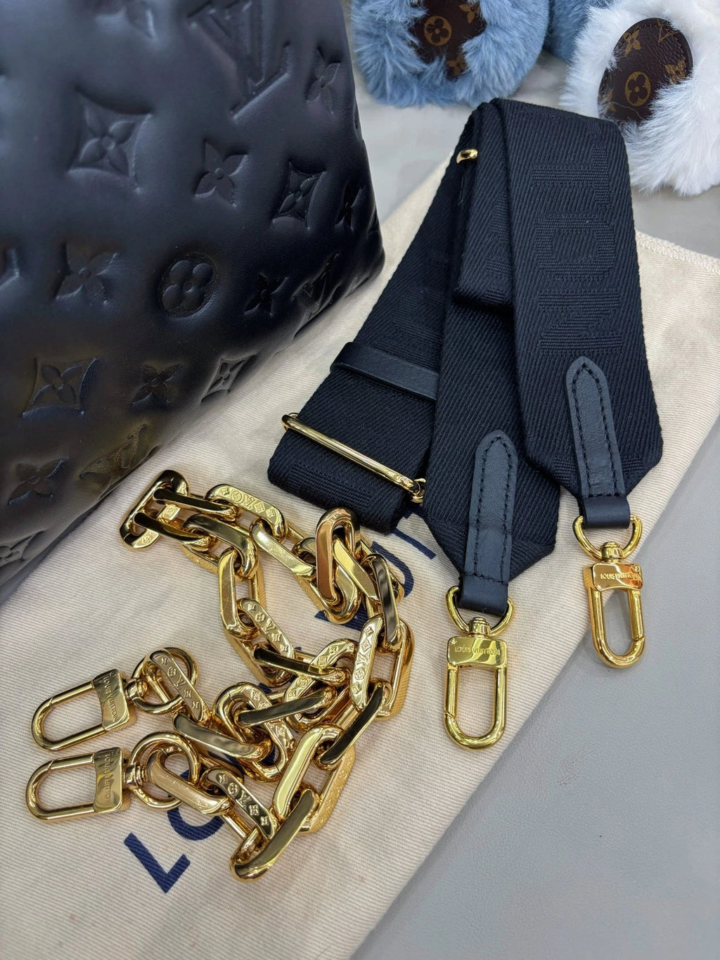 Louis Vuitton Coussin PM Chain Shoulder Crossbody Black Gold Women Classic