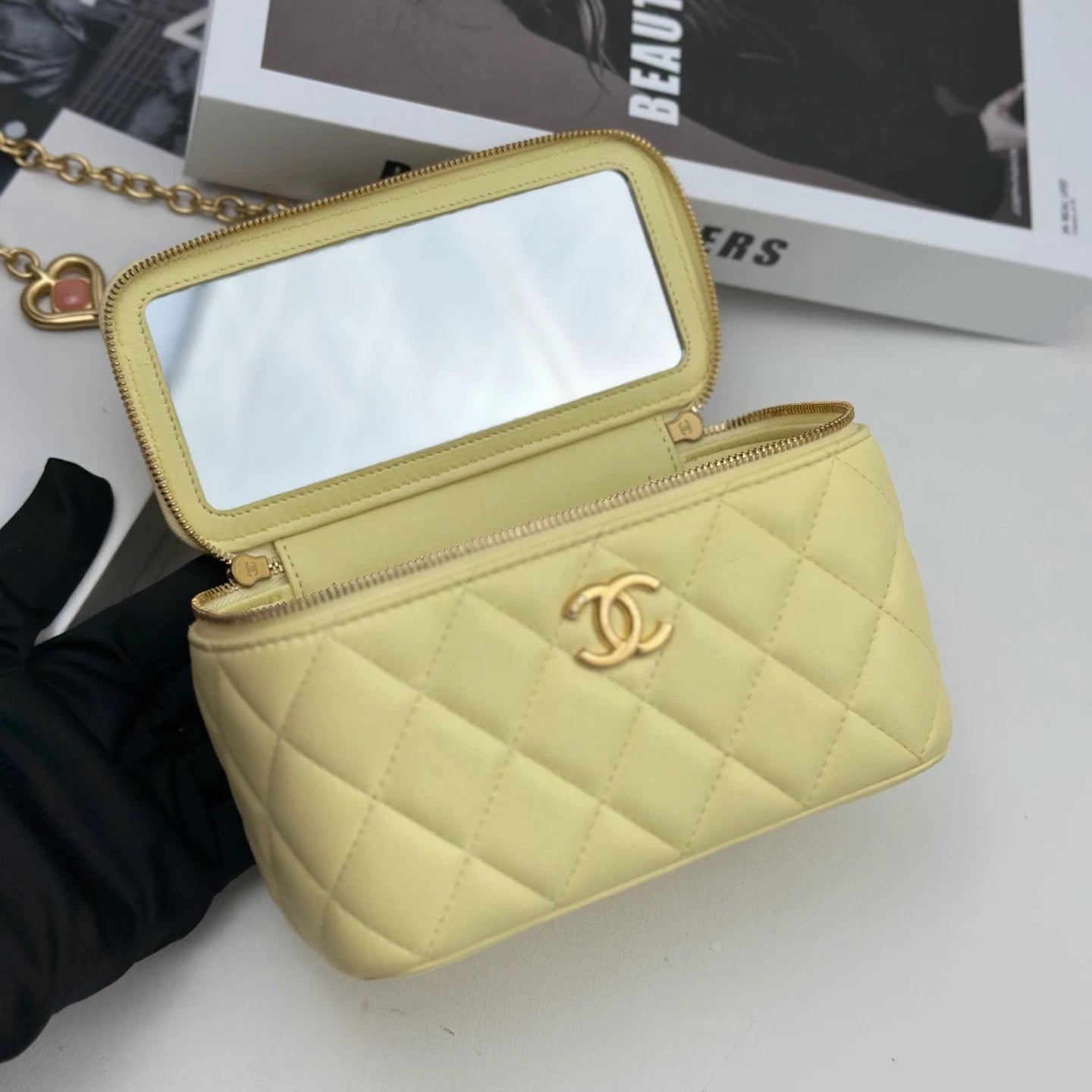 Chip Version Chanel Vanity Case Diamond Gold Chain Beige Shoulder Bag Crossbody