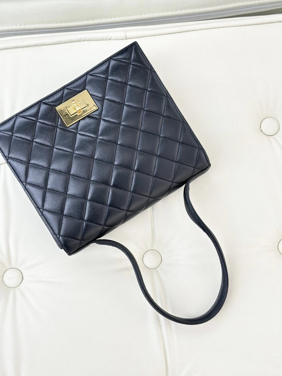 Chanel Vintage Lambskin Diamond Top Handle Bag Black Gold Hardware Women S