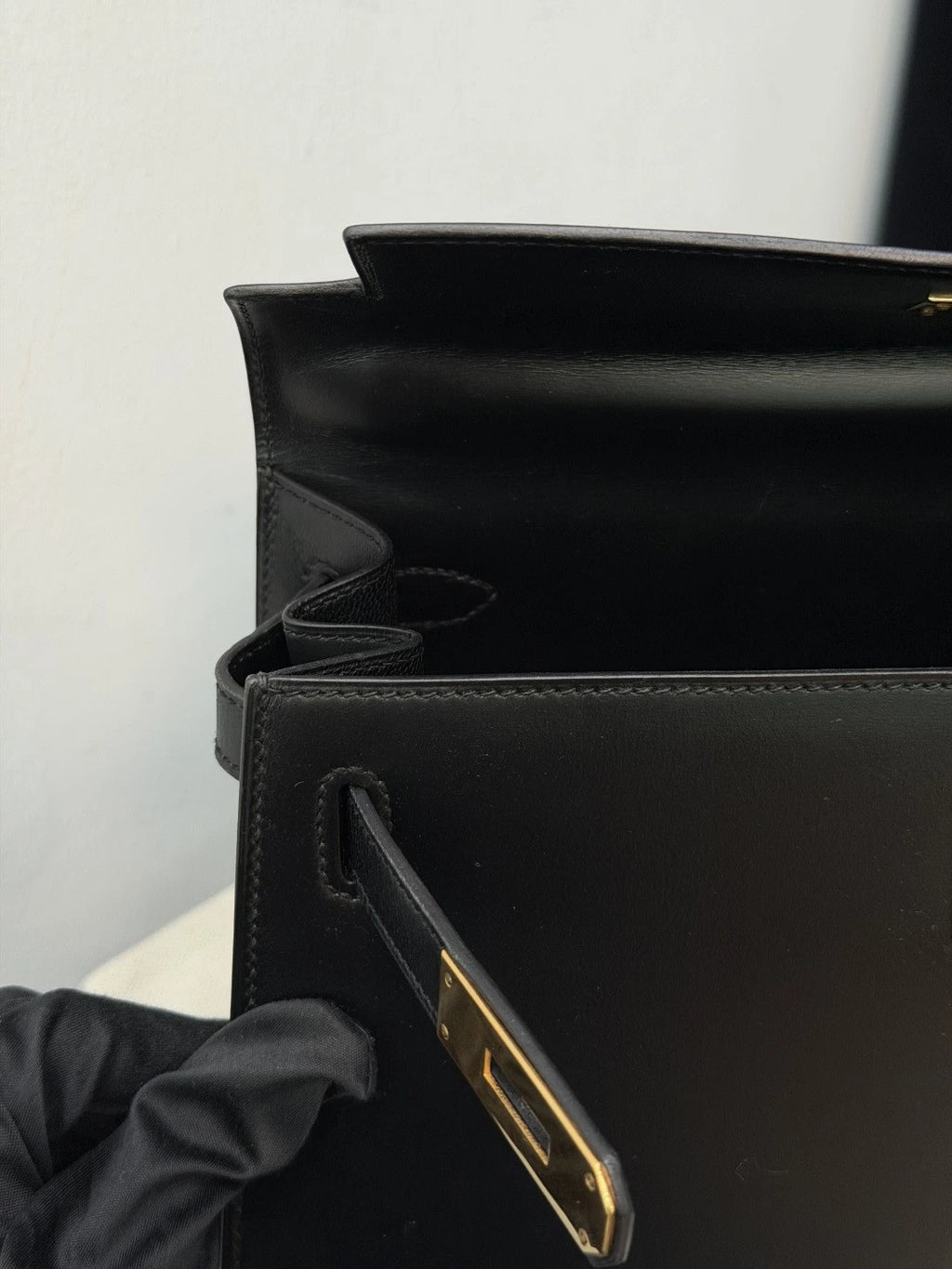 Authentic Hermes Kelly28 Box Tote Black Handbag Gold Hardware
