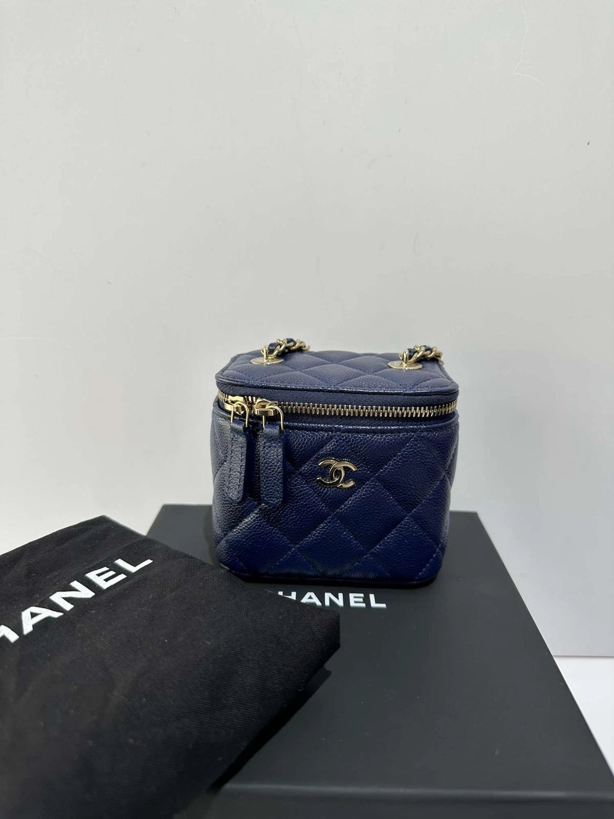 CHANEL Navy Chain Shoulder Crossbody Bag For Women