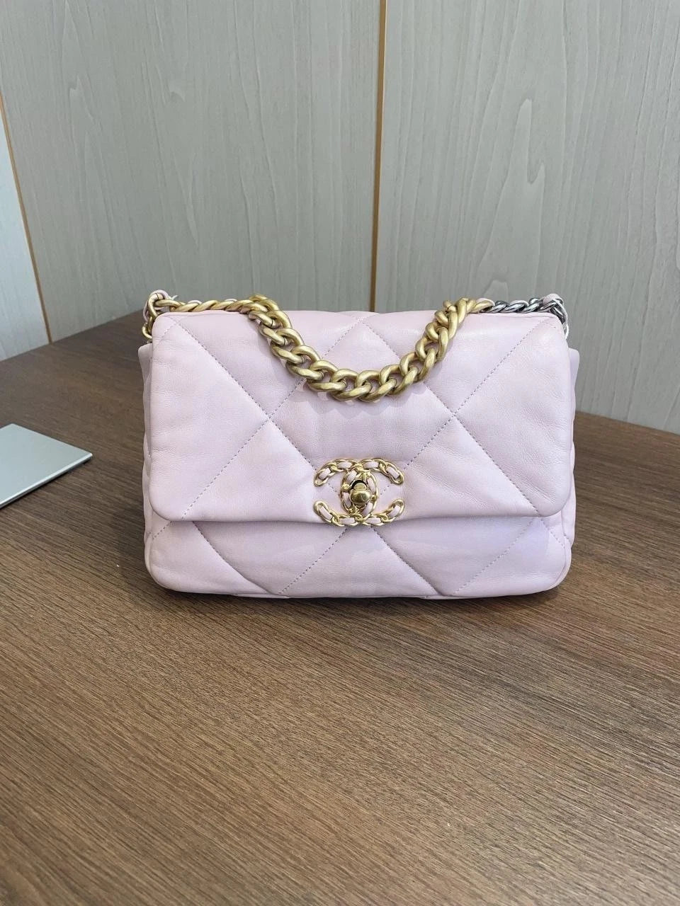 SJ0001 YS1713K 19 Handbag Pink Lambskin with Gold Tone