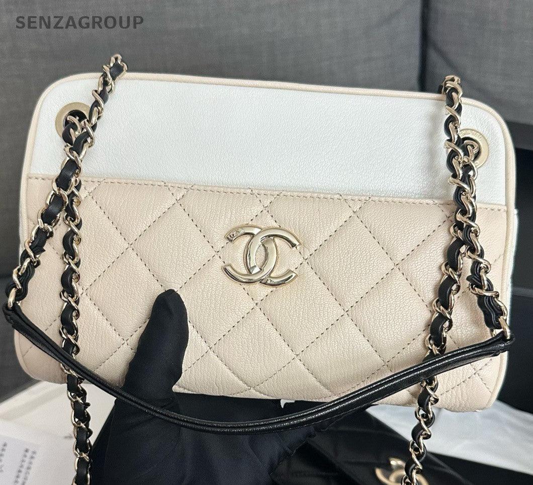 Chanel Diamond Chain Camera Bag Shoulder Bag Crossbody White Gold Women Classic