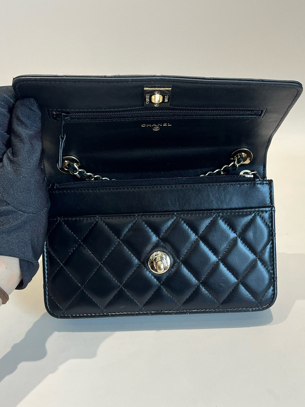 Chanel Trendy CC WOC Quilted Chain Shoulder Crossbody Bag Black Gold