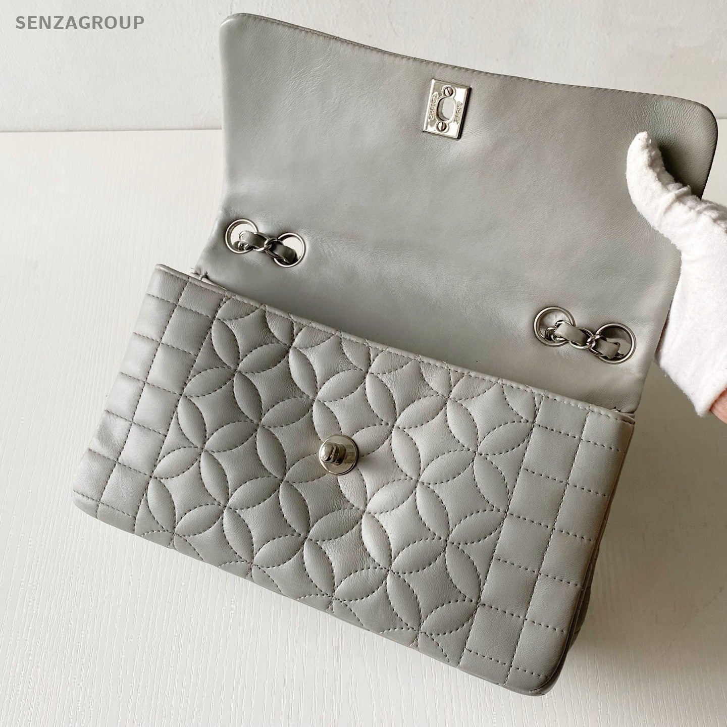 Chanel Classic Flap Four-leaf Clover Series Chain Shoulder bag Gray Silver