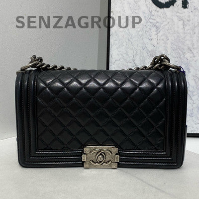Chanel Le Boy Black Silver Lambskin Chain Shoulder Bag Medium Classic Quilted