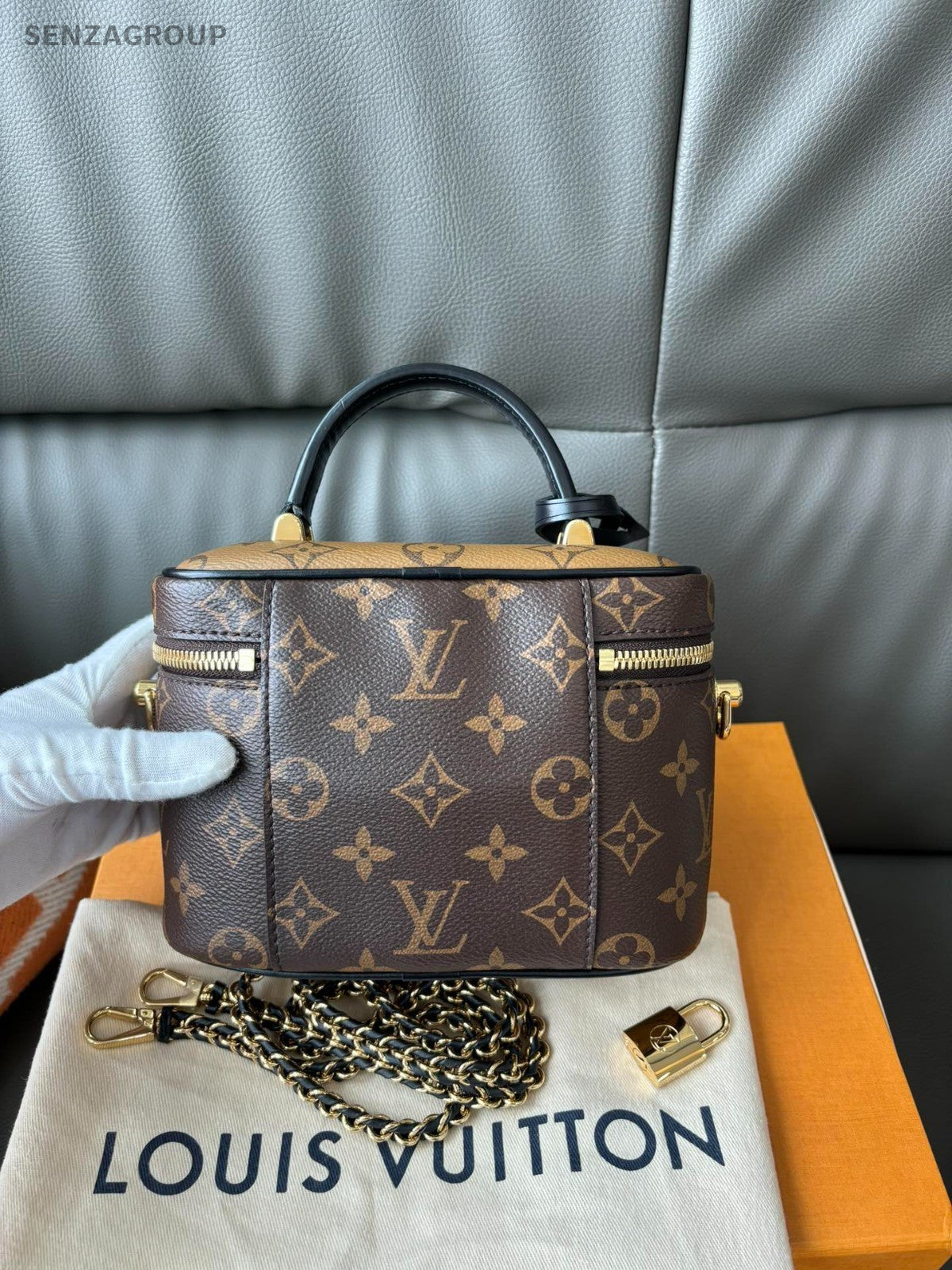 Louis Vuitton Vanity Monogram Top Handle 2WAY Crossbody bag Almost Brand NEW