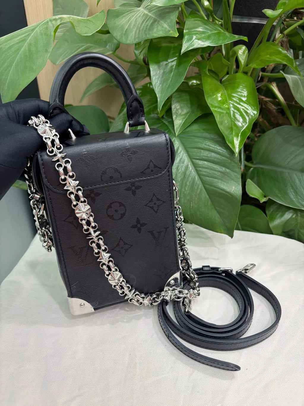 Louis Vuitton Camera Box Chain Shoulder Bag Crossbody Black Silver Women