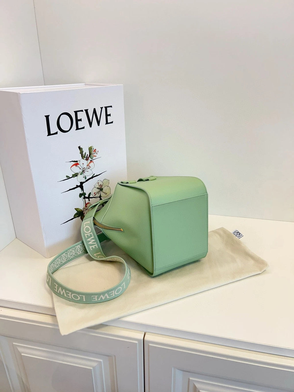 Loewe Hammock Green Shoulder Bag For Women