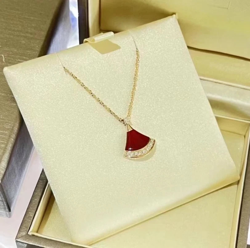 Bvlgari Divas' Dream Pendant Necklace 18K Rose Gold Red Carnelian Diamonds